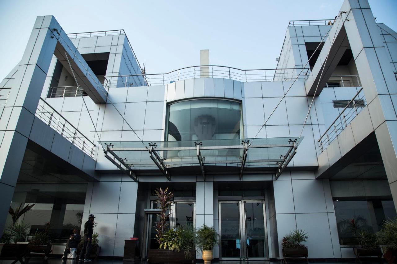 Hotel Akbars Kinara Sialkot Buitenkant foto