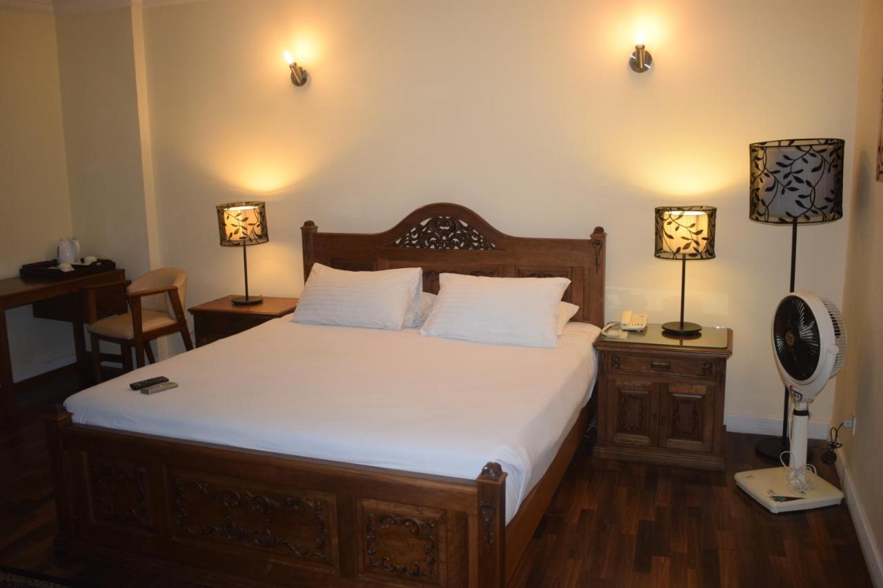 Hotel Akbars Kinara Sialkot Buitenkant foto