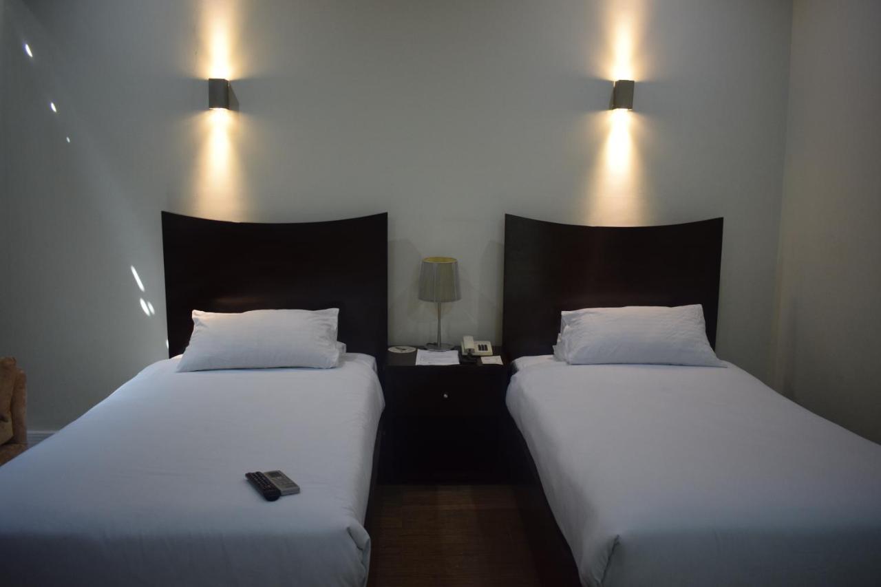 Hotel Akbars Kinara Sialkot Buitenkant foto